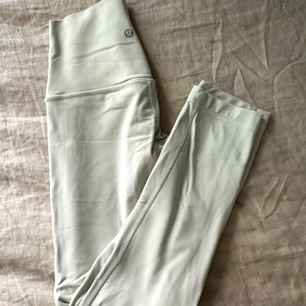 lululemon Align™ High-Rise Pant 23" (colour: Bone)